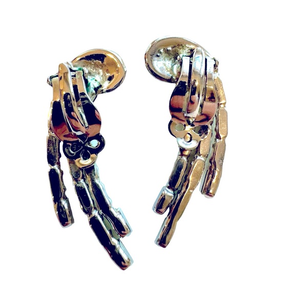 Vintage Comet Style Rhinestone Earrings. Clip-on. EUC - Picture 4 of 5